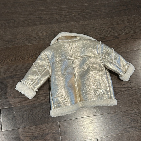 Gap baby gold faux leather sherpa moto jacket 12-18M - Picture 4 of 4